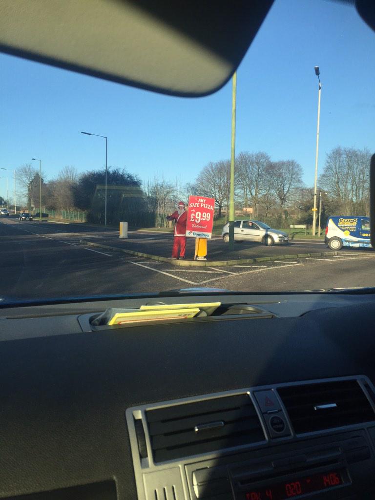 emmak88's tweet photo. feel sorry for this fella !! its frezzing ��️❄️⛄️ http://t.co/EsNcXY5vUH
