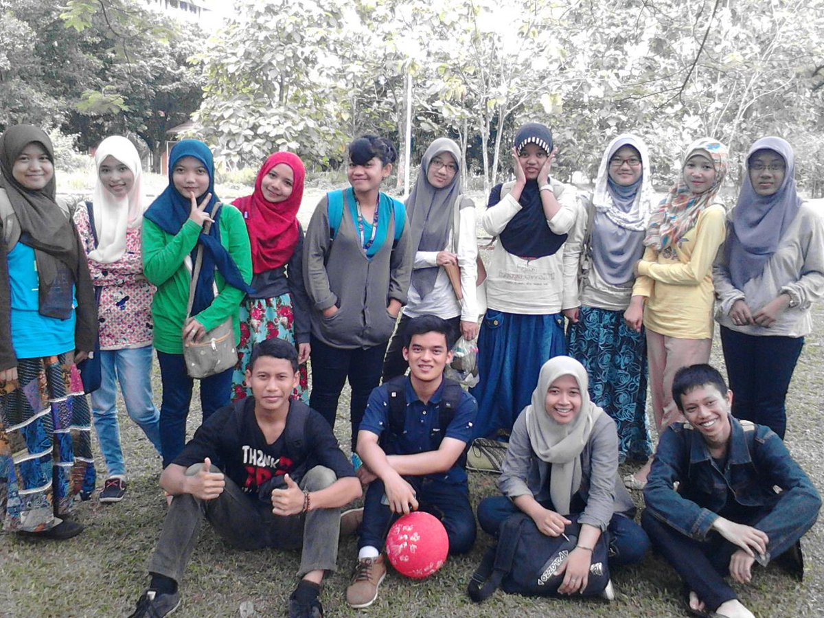 kmsj_fibui's tweet image. 13.12.2014
Pembubaran Pengurus KMSJ 2014
#KMSJSenengSeneng #Doc1