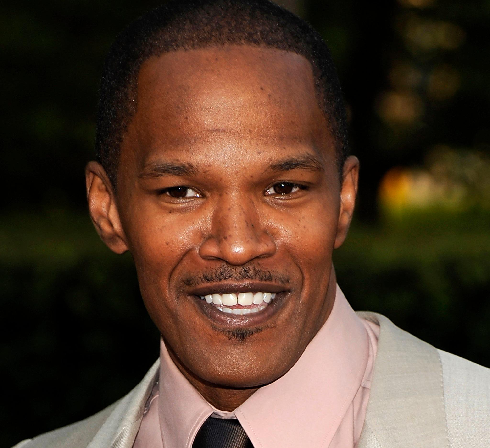 HAPPY BIRTHDAY JAMIE FOXX! I DON T NEED IT .   