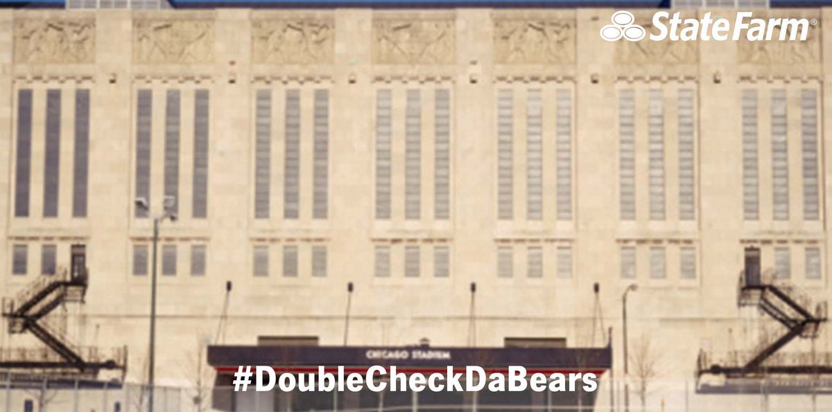 StateFarm's tweet photo. The @ChicagoBears won the 1st indoor football game in this madhouse. Get there for #NOvsCHI tix! #DoubleCheckDaBears http://t.co/xpCJEnNjJF