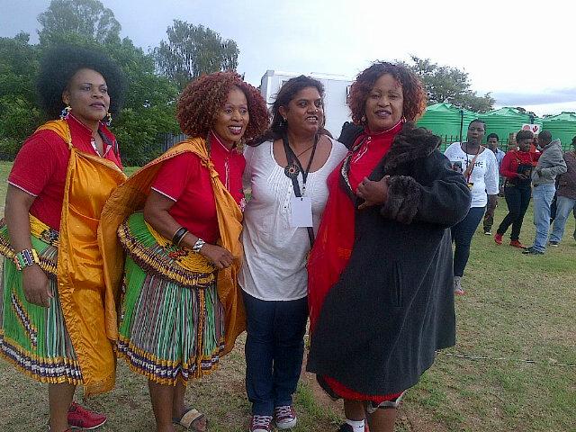 vanessaperumal's tweet photo. With my good friends #DrChauke's lovely wives @MapuArtsFest #Mapungubwe2014 - reality show coming up soon http://t.co/4uzRE5zq7r