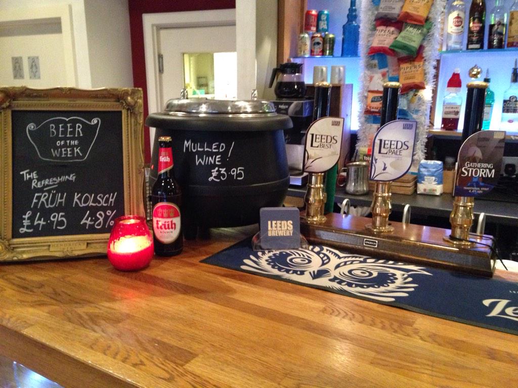 PINbarLeeds's tweet photo. Don't miss this afternoons premier league football at PIN bar! Good beer, good footy, good people! http://t.co/dYGh8cC8GY