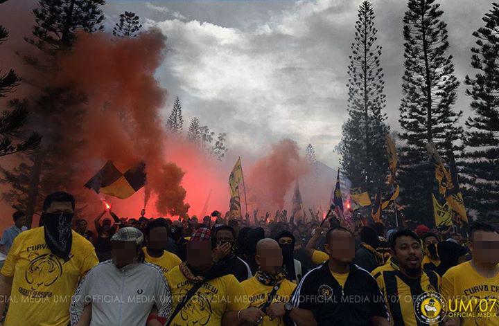 ultrasmalaya07's tweet photo. #MegaCorteo
#BangkitBersama http://t.co/ryFty4MO9I