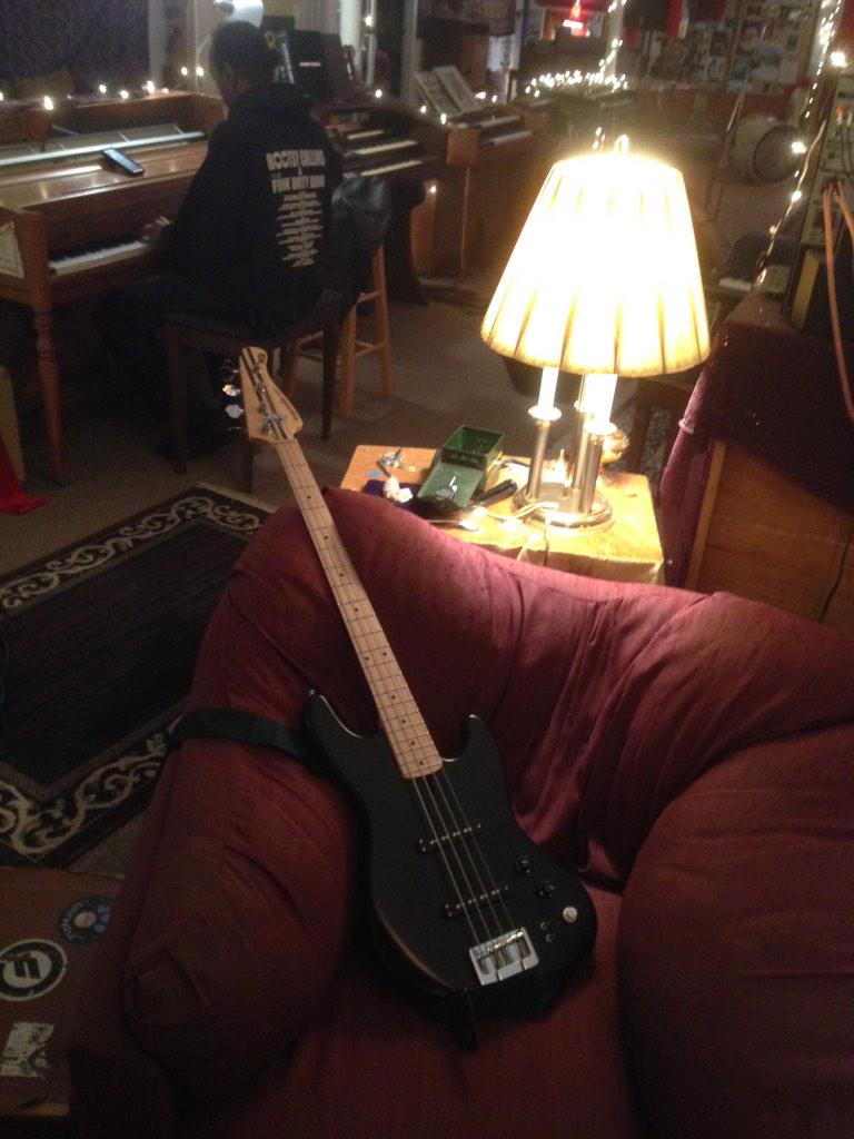 freekbass's tweet photo. Studio session getting started with the new @anacondabasses #lexington #kentucky #OnDeck http://t.co/p5qJcoA6WD