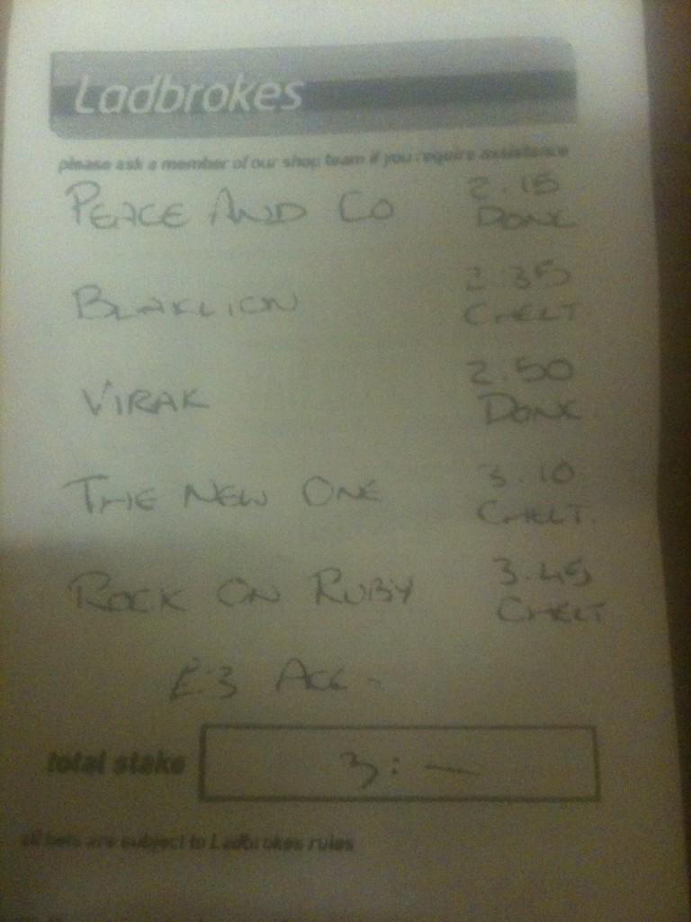 myracingtips's tweet image. RT @_jamiegibson_: #PrayForRuby @TWEnclosure @HRSTips 

Traditional way betting down the bookies! Like it. #oldskool