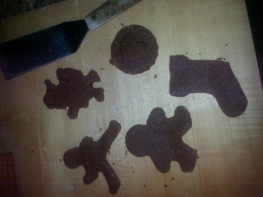 laura_wouters's tweet photo. Paleo gingerbread cookies http://t.co/aQtCqij9ao