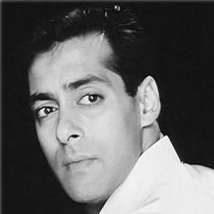 intiza's tweet photo. Looks matter@BeingSalmanKhan http://t.co/8DiNzyJzdC