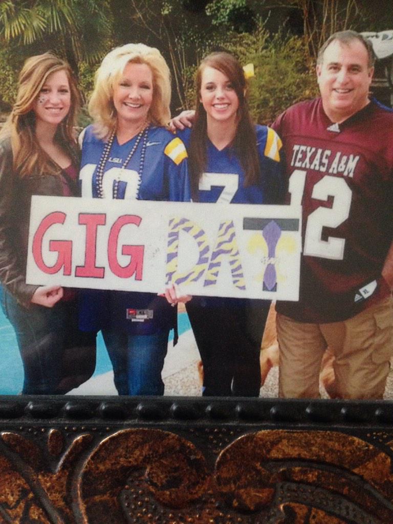 TaylorLHalsey's tweet photo. @LSUCoachMiles you have made us all smile (even the Aggies) http://t.co/q2iBJqOttu