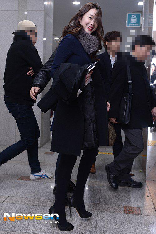 perfxtionphils's tweet photo. [PHOTO] 121314 f(x) Sulli - Kim Sungoh’s Wedding. © NEWSEN http://t.co/c0IwtLC0h6
