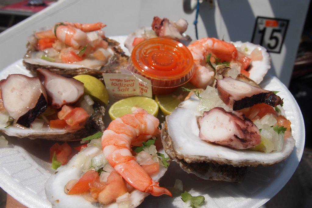 MariscosJalisco's tweet photo. Simply a #Gorgeous day in #LA today..and you get to have #seafood also..#flaskweather #mountains #snow #California http://t.co/RPIQExA2WH