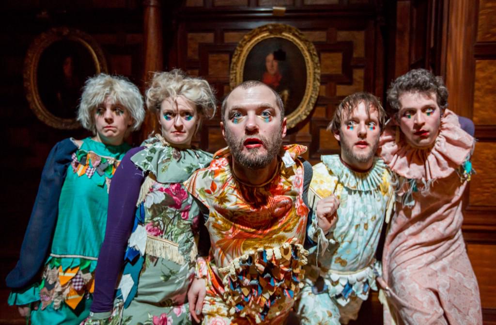 HocketHoot's tweet photo. The creatures of the Fool Moon coming out to play. Amazing photos by @BLIKMO @MuncasterCastle @Rosehilltheatre http://t.co/tQ7OJvWGqh
