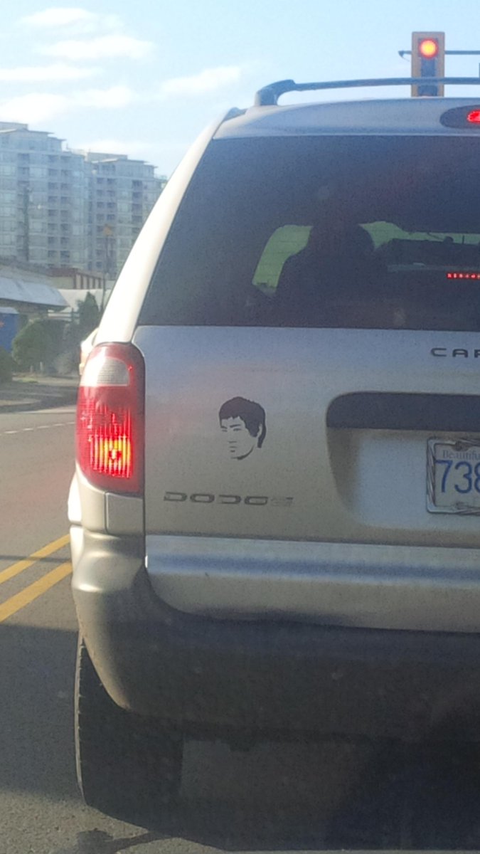 mattcastles's tweet photo. HAHA @genesisdarwin: "Is that Jackie Chan?" #omg #facepalm http://t.co/77bzIVMgGs