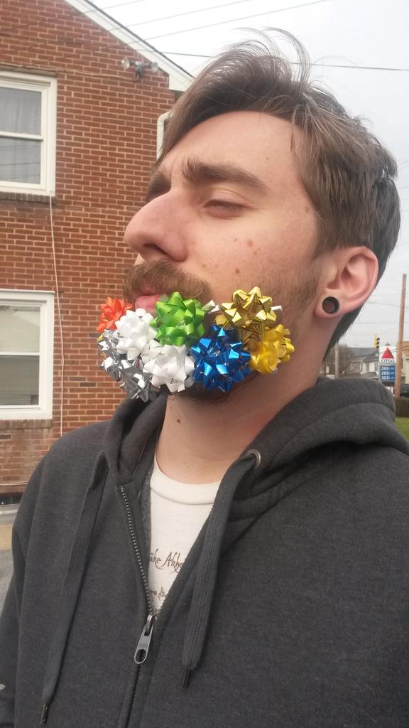 Mad_As_A_Hannah's tweet image. Bow beard @MADQuizzing