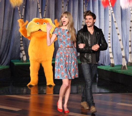 Happy Birthday, Taylor Swift! Who can forgot the time that Zac and Taylor sung together on  the Ellen Show! 