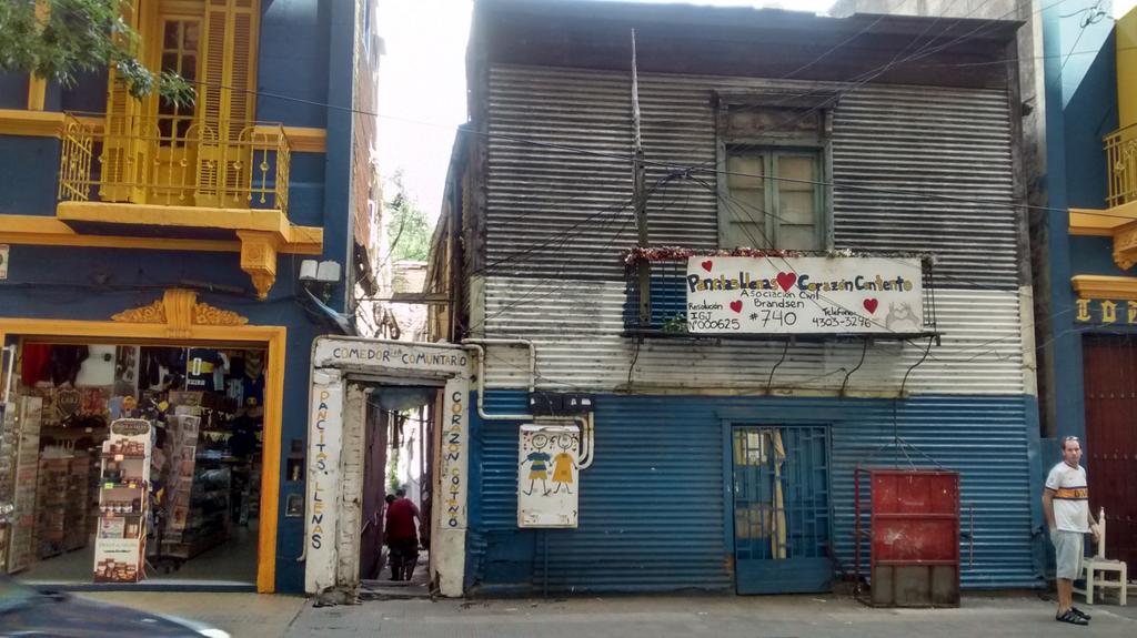 Frente a la Bombonera este comedor! El gran ausente Boca Social ! <a href="/BocaesNuestro/">Boca Es Nuestro</a> <a href="/BocaLaMatanza/">Boca La Matanza</a>