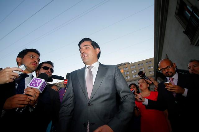 GrupoPeriscopio's tweet photo. Peñailillo e indultos 2012: “La oposición no tiene autoridad moral para hablar de seguridad” http://t.co/FvP8MOkMl5 http://t.co/Zm3ojxT2mX