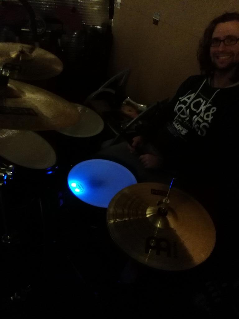 LeftHandRhythm tweet picture