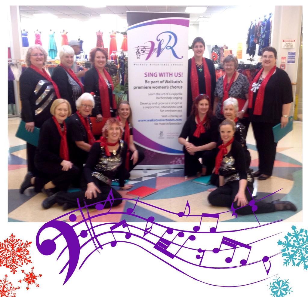 Fun, harmony &amp; sparkles in Hamilton's central shopping mall today!