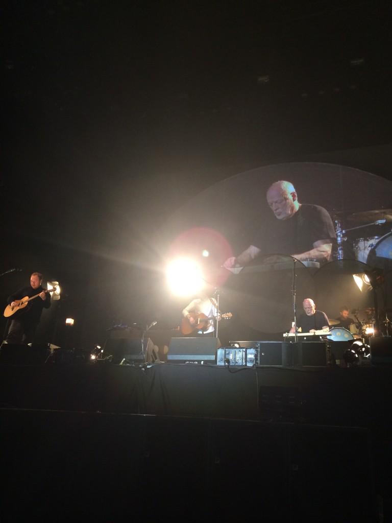 David Gilmour : Futur album? Tournée? (2015?) - Page 10 B4xC3SBCcAA04p9