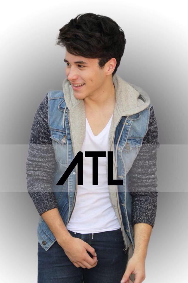 Moonsee16's tweet photo. #PerteneceAIrrealesOficialDF
@AtlGarza este chico nos ha hecho felices a las #rewiders รnanse al club! @atlmexico โค๏ธ๏ฟฝ๏ฟฝ http://t.co/aNGqweEUBX