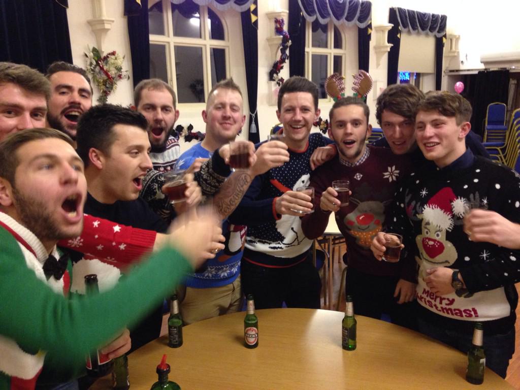 SHancock57's tweet photo. #seahawk Christmas party! #wherespatch #pubfootball http://t.co/67Ka9cPK2Z