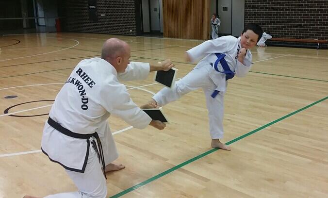 SabumLuke's tweet photo. Billy's side kick at belt height through a senior board (equivalent ) his progress has been very solid. http://t.co/QWJTUvtG7l