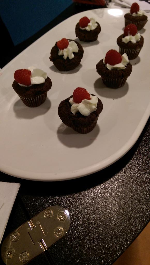 I ❤ udis #udispopup