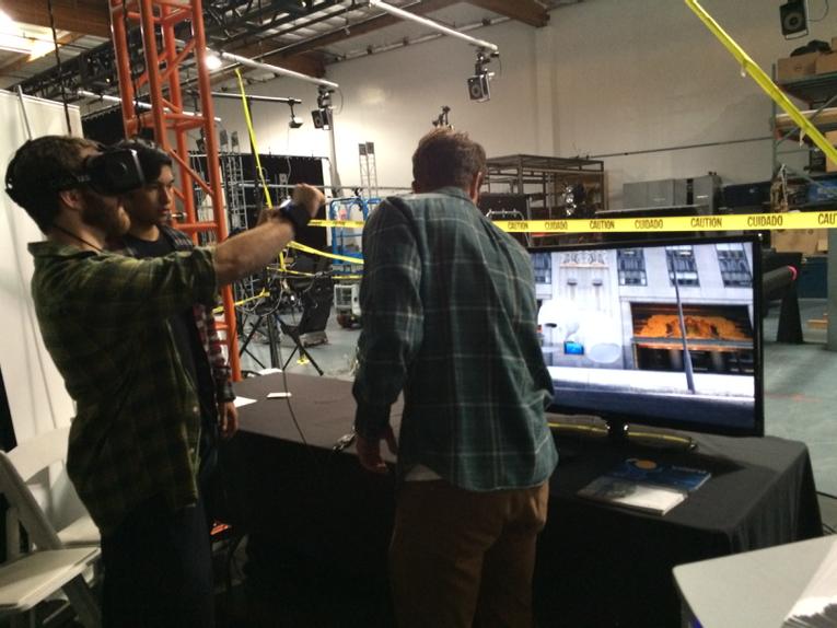 dekekincaid's tweet photo. Awesome demo of flying like superman with arm motions as controls #vrla4 @worldviz http://t.co/nk8SidJSp8