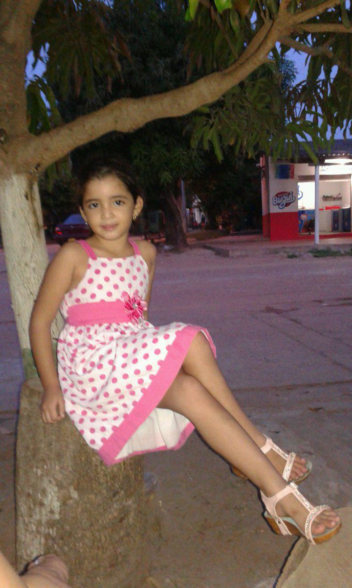 zayoha25's tweet photo. #MiAmorReal @ZamirMendoza @Pao_Habib @sharon2802 @milena_sami @AuraSweetheard1 @haviith http://t.co/sGMfqsWecN
