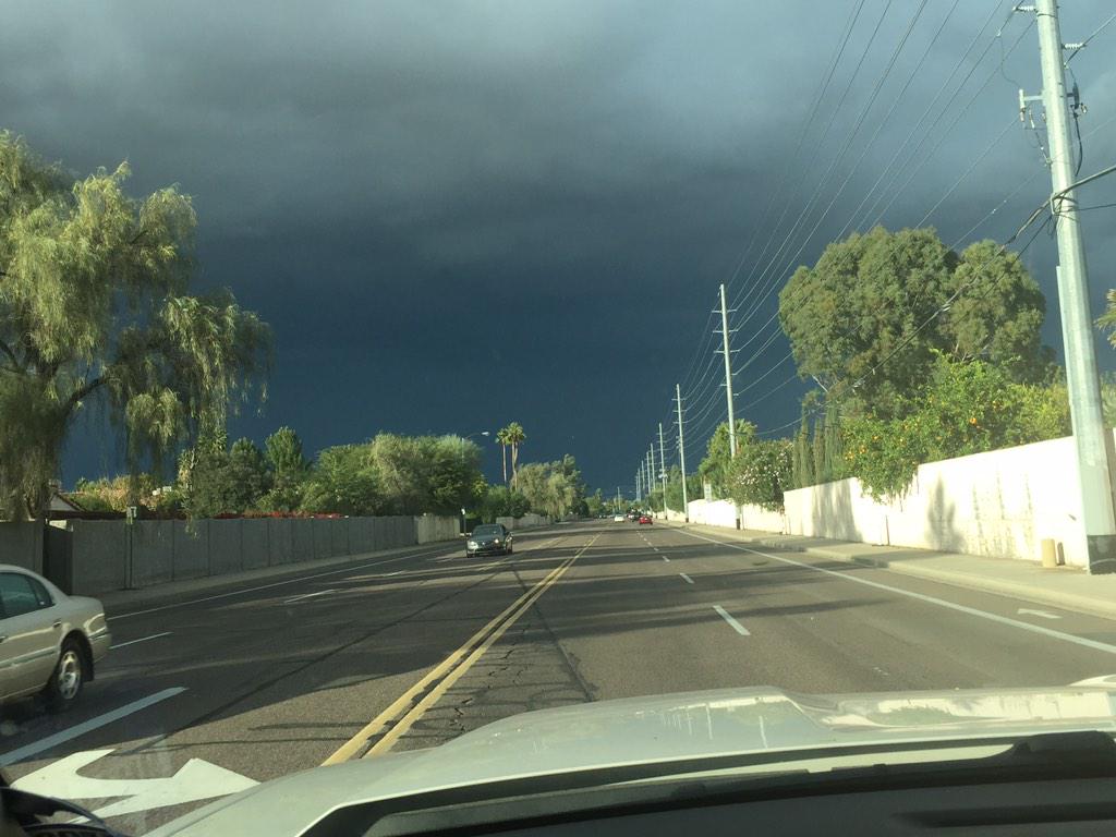 NAFP01's tweet photo. That's how we storm in Arizona @azcentral @12News #Arizona @NAFP01 @ShawnBrown00 http://t.co/09UIPaItYe