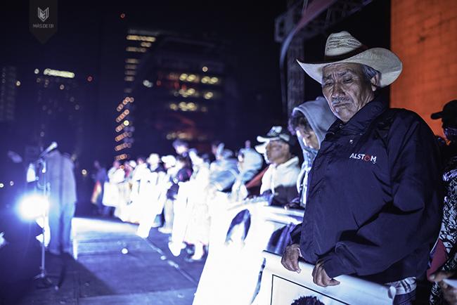 masde131's tweet photo. Fotogalería: Así fue la movilización del #6DMX http://t.co/GkfExzRXKG http://t.co/iaIJHmZobq