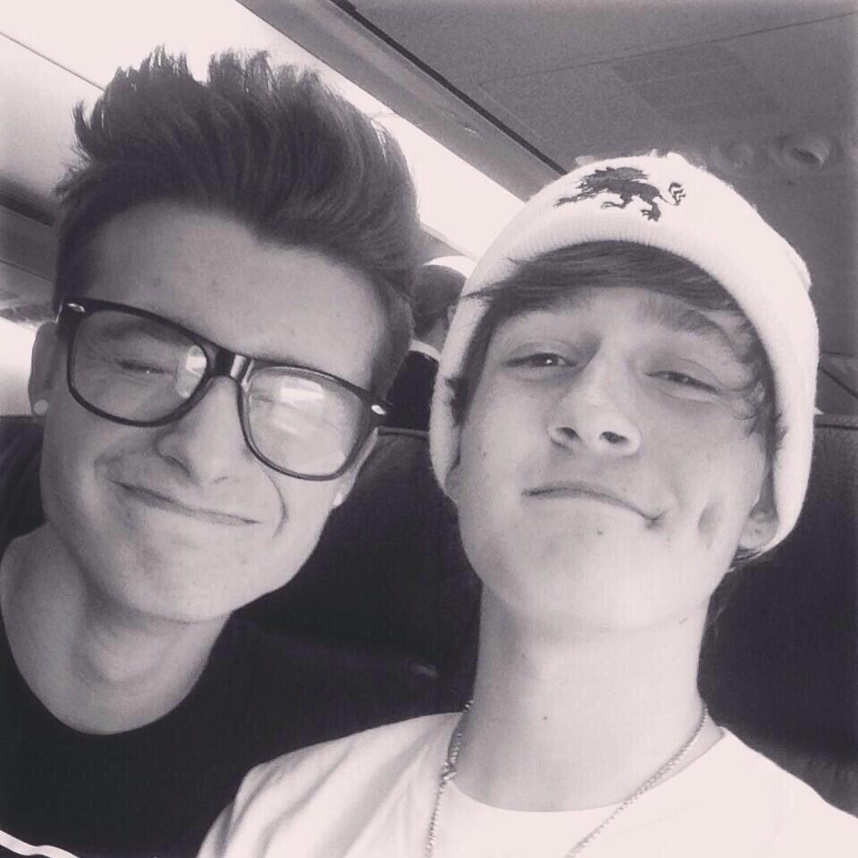 chriscrawcolli2's tweet photo. We love them ♥️ http://t.co/hiDOKbDlED