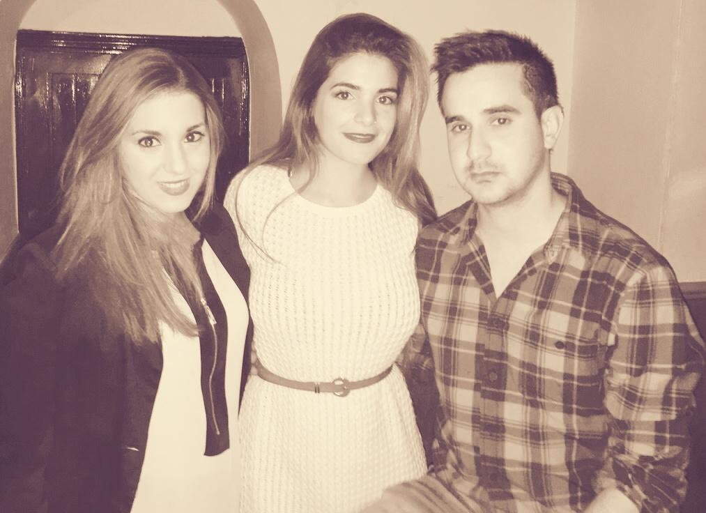 brii_requena's tweet photo. Noche de TAXIIIIIIIIIII http://t.co/hsuUMYUaAJ