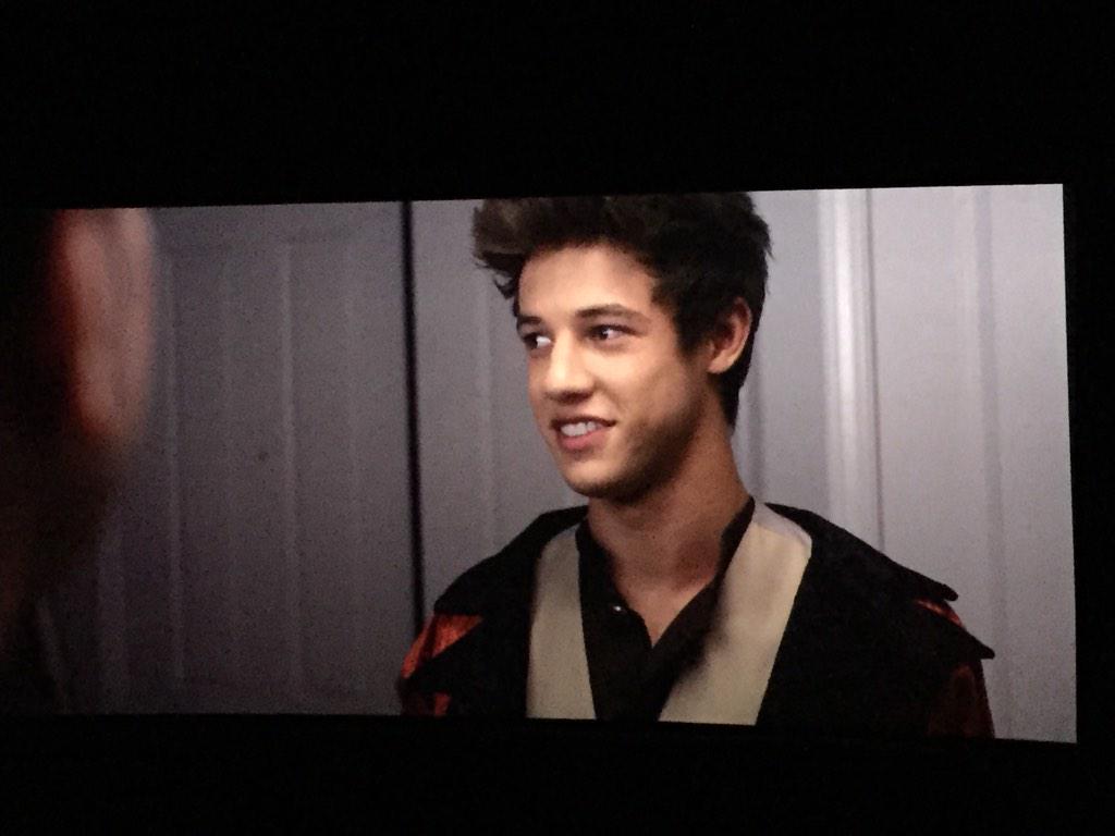 fireworksjr's tweet photo. Hey dude @Felix0Neil @camerondallas #Expelled http://t.co/nUuDLUX1WX