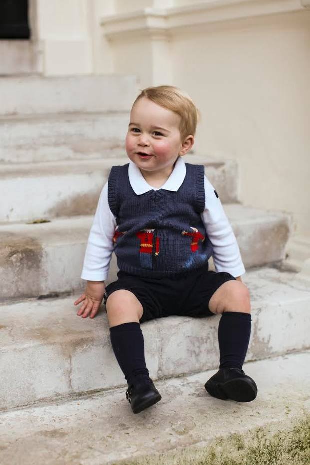 bootsofspanishl's tweet image. If anyone can make me change my opinion on Christmas Jumpers it's gotta be Prince George. #princegeorge #christmas