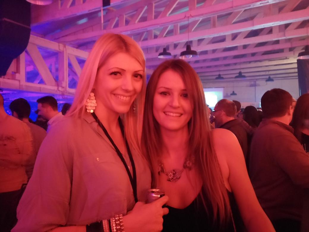 mitz_twittz's tweet photo. Momci, ako ste se pitali gde su lepe devojke - @MikserHouse @BelgradeBanging.#friendhipiscoolerthancoolness http://t.co/QGMq7ROycX