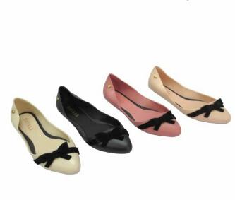 MirajaneShop's tweet photo. Back in Stock! #jellyshoes #melissa #trippy #murmer only 110k ☺ minat? Add pin:2B4B8350 xoxo http://t.co/v2z5CwQ36Y