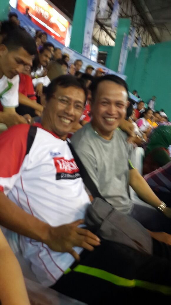 INABadminton's tweet photo. Rexy Mainaky &amp; Sigit Budiarto menyaksikan final kejurnas di GOR Bima Cirebon... http://t.co/R9jBm00eP9
