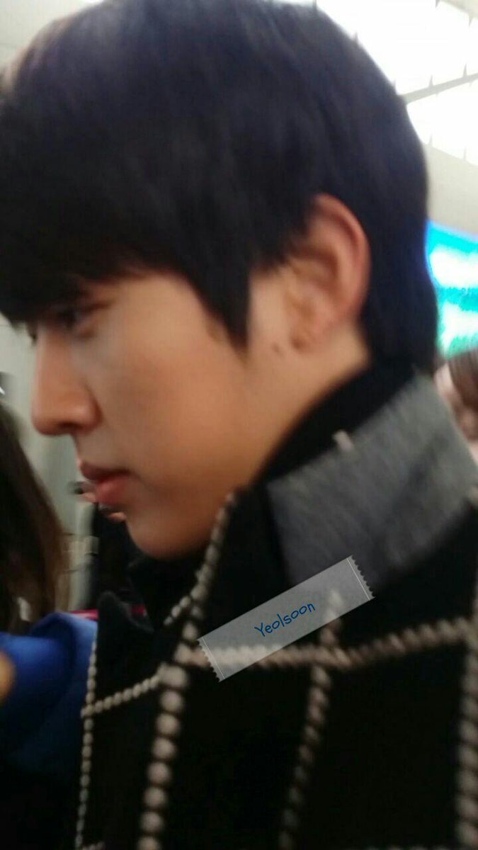 Yeolsoon's tweet photo. 141214 김포공항 출국 성열 ♥ 거의 한달만이지..? 오랜만이야ㅠㅠ 조쉬뮈 가따왕..❤ http://t.co/VAoHTGifgH