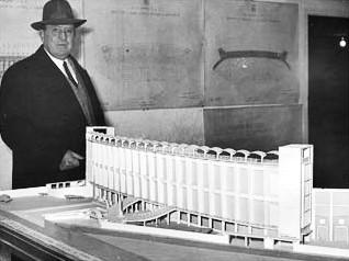 1954, Presiden Klub Real Madrid, Santiago Bernabeu Yeste, ingin merenovasi stadion agar menampung 125ribu penonton!