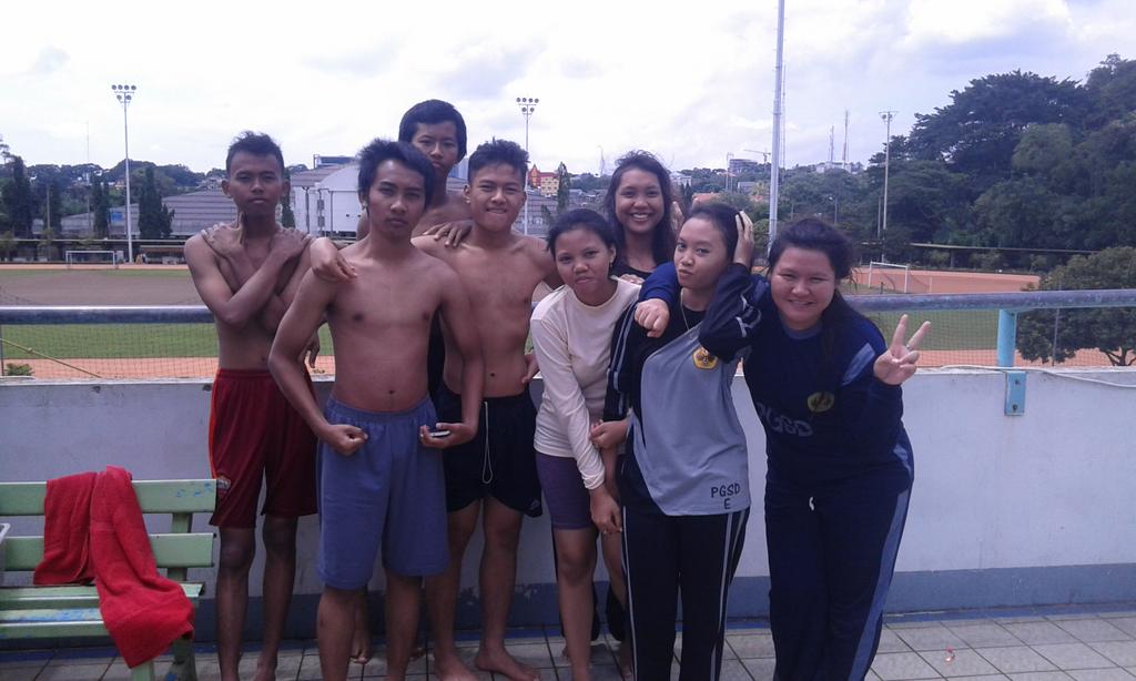 PramukaUnpas's tweet photo. Renang dulu untuk mngisi SKU. http://t.co/qgvb3NIL2m