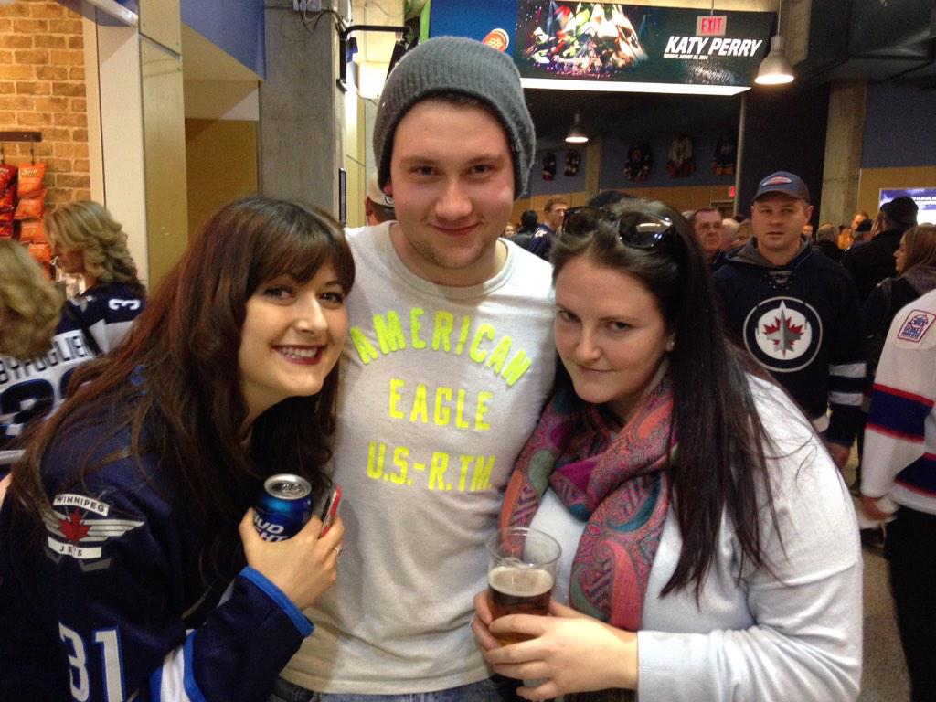 thatgriffingirl's tweet image. I am the BEST THIRD WHEEL! Birthday!!!!!! @AllyBeauchesne @joshualisoway #GoJetGo