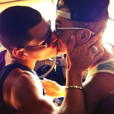 PabloMine2000's tweet photo. @Emitows #JustinGAY http://t.co/FUKH3cXy23