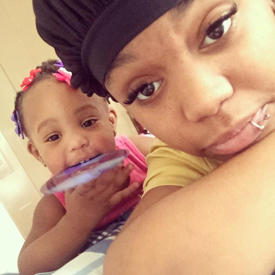 HeOn_HARD's tweet photo. Mother Duties Be 24/7 For Me No Break 💪 I Love My Princess Even Though She Bad As Hell 😩👧👩⛽️🅰🆖 http://t.co/p9Do6BpKRU