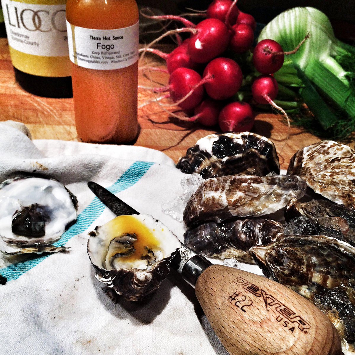 EdibleSF's tweet photo. Oysters Fogo. My lips aren't the only thing on fire. @hogislandoyster  #WhyWeLiveInSF http://t.co/FrffhlXJGa