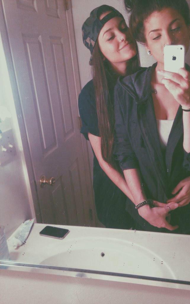 GIRLSONGIRLS (@glrlsonglrls) on Twitter photo 