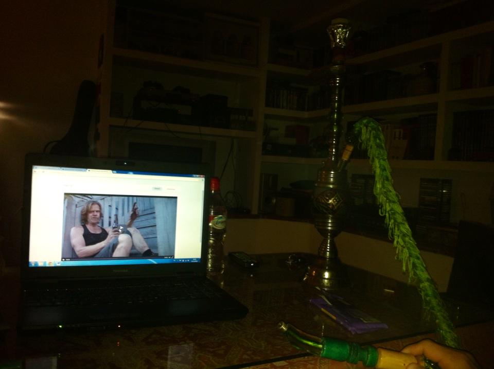 antoniolopig's tweet photo. Buen rato de shameless, charlita y cachimba con @19Nico91 http://t.co/OnMPJYONTb