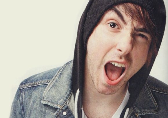 Happy Birthday, Alex Gaskarth!! Ugh. So gwapo!!! I love youuuu!!       