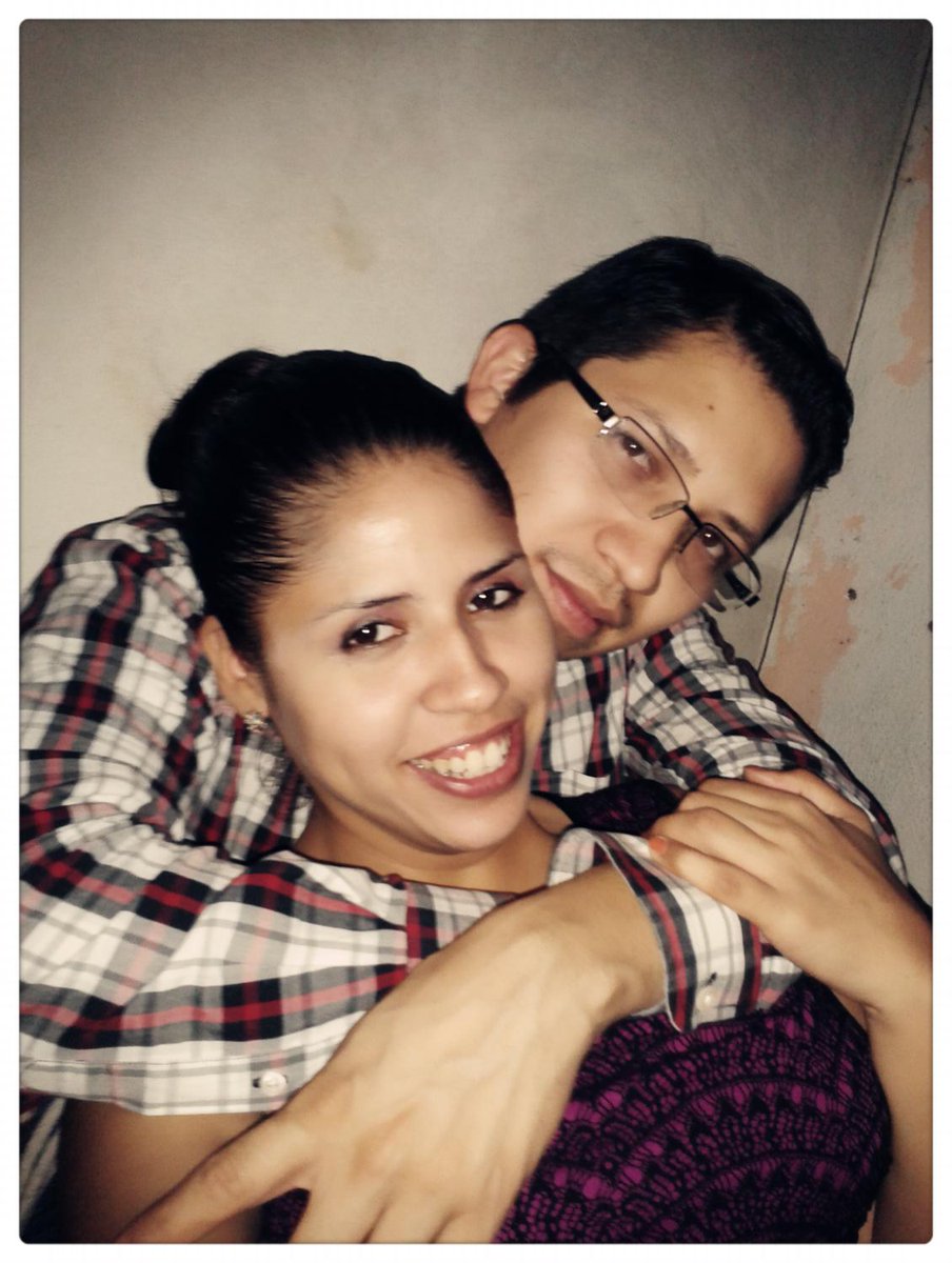 DraErikamata's tweet photo. #Posadas #posadas2014 @LifeAsParty #diciembre2014 @drgabochavarria http://t.co/LexGgxS2Se