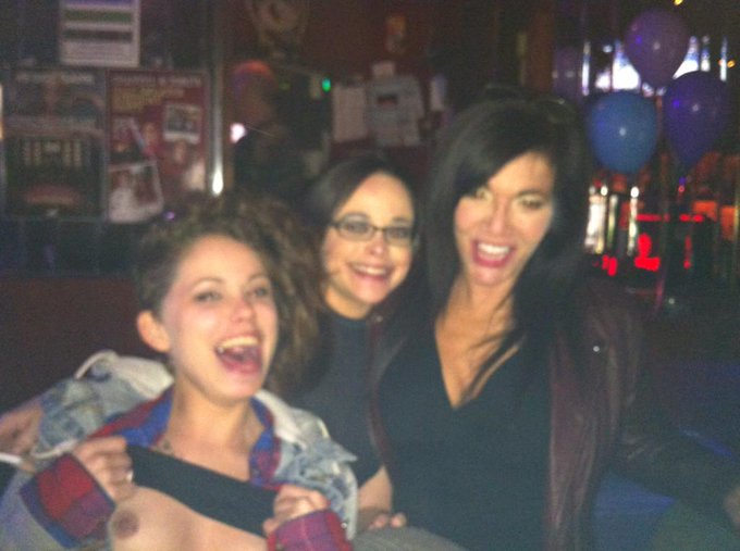 Michelle Mav’s pics and videos